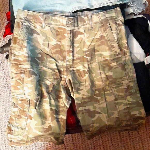 Shorts Camo Cargo Shorts Size 38 Poshmark